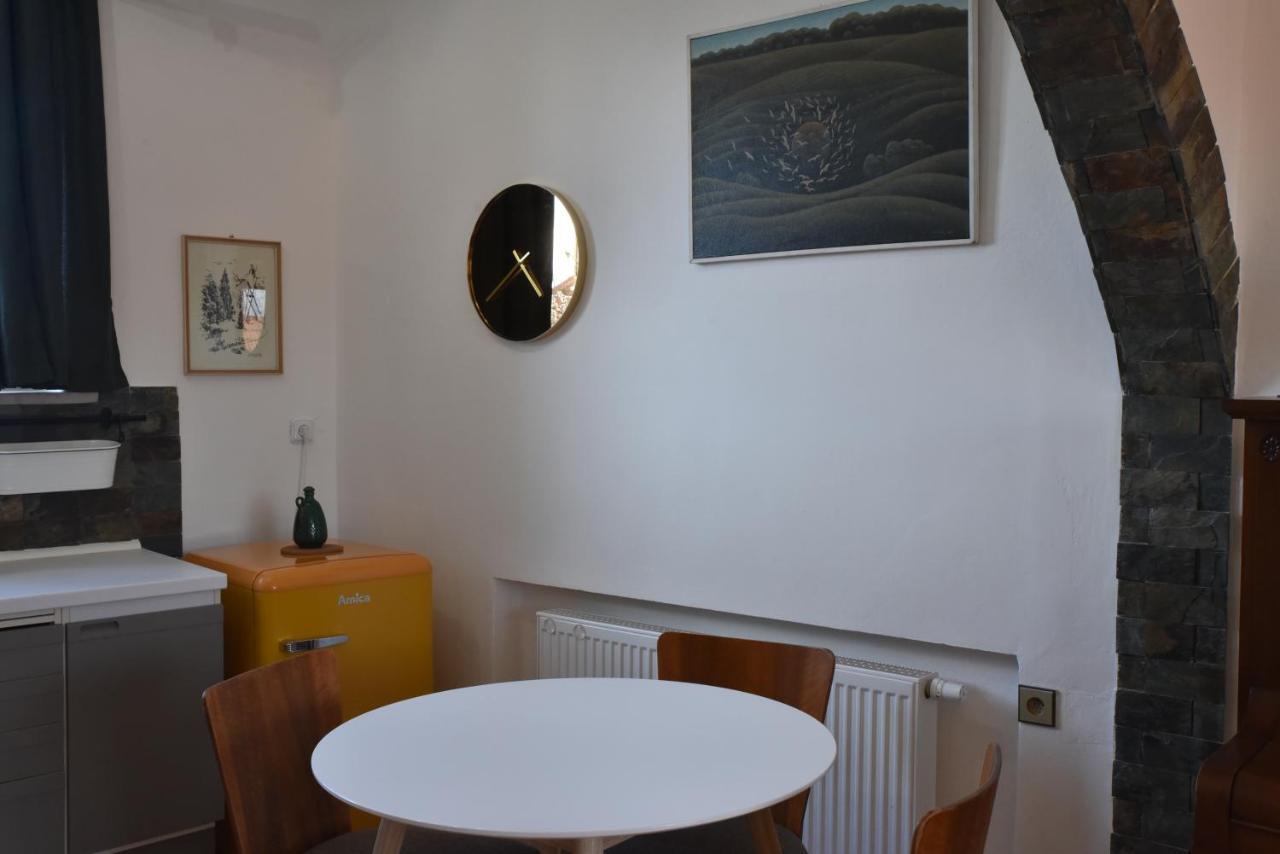 Apartman S Klavirem Lednice Luaran gambar